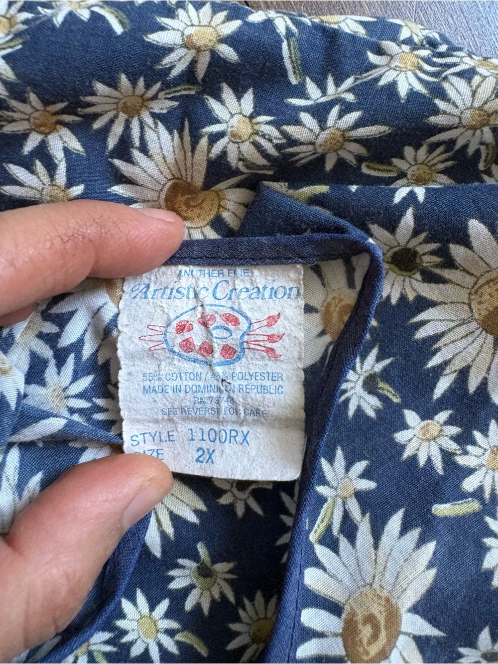 Vintage “Artistic Creation” Floral Snap Front Artist Smock - Picture 2 of 10